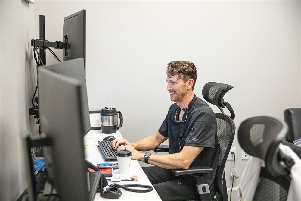 Office Visit: Dr. Robert Tito Norris 